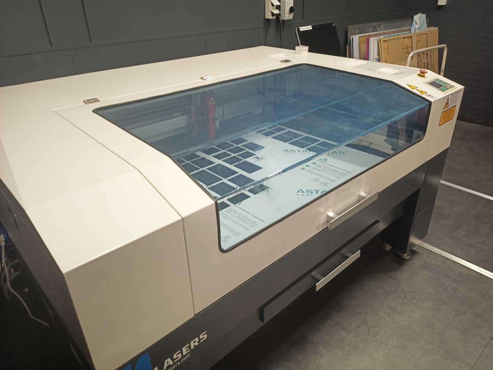 3 november: BRM lasersnijder instructie